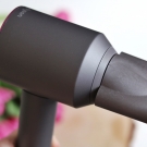 Swatch de Laura MILOW : Sèche-Cheveux Dyson Supersonic™, Dyson