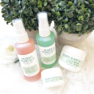 Swatch de jennah7533 : Facial spray with aloe cucumber and green tea, Mario Badescu