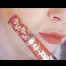 Swatch de jennah7533 : Melted Matte Gingerbread Rouge à lèvres mat édition limitée, Too Faced