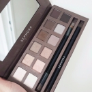 Swatch de Floraa : It Palette - Palette d'Ombres à Paupières, Sephora