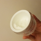 Swatch de Floraa : Crème légère très hydratante, Sephora