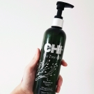 Swatch de Floraa : CHI tea tree oil shampoo, CHI