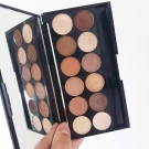 Swatch de Floraa : I-divine a new day, Sleek MakeUP