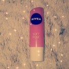 Swatch de Meline25 : Nivea soft rosé baume à lèvres, Nivea