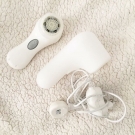 Swatch de gugiop : MIA2 Système de nettoyage de la peau - Visage, Clarisonic