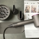 Swatch de kirzy : Sèche-Cheveux Dyson Supersonic™, Dyson