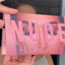 Swatch de Malsih : The New Nude Palette - Palette de fards à paupières, Huda Beauty