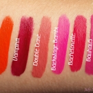 Swatch de July In The Sky : Everlasting Liquid Lipstick - Rouge à lèvres liquide, KAT VON D BEAUTY