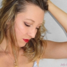 Swatch de July In The Sky : Palette You're Gorgeous, Makeup Revolution