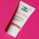 Swatch de July In The Sky : Rêve de Miel - Crème mains et ongles -, Nuxe