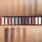 Swatch de July In The Sky : Naked Smoky, Urban Decay