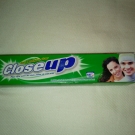 Swatch de NATHY : Dentifrice Closeup, Unilever