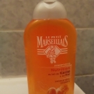 Swatch de poupi14 : Shampooing Soin au Lait de Karité et au Miel, Le Petit Marseillais