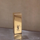 Swatch de victoria : Rouge pur couture, Yves Saint Laurent