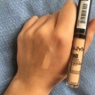 Swatch de sofia.alvs : HD Concealer cache-cernes photogénique, NYX