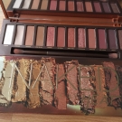 Swatch de Sherlock Beauté : Naked Heat Palette de fards à paupières, Urban Decay