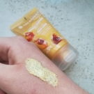 Swatch de Estelledn : Gommage Gourmand Abricot, Yves Rocher