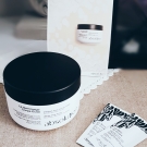 Swatch de Blogueuseaufeminin : Gommage Corps Éclat, Absolution