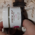 Swatch de Elsa.D : Crème de jour flora, Dmp Provence