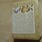 Swatch de Lili381995 : Savon Exfoliant Energisant Mandarine Citron Cèdre - 200gr, Yves Rocher