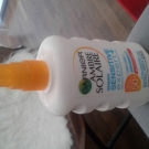 Swatch de Lili381995 : Brume Toucher Sec Ambre Solaire Sensitive Expert 50, Garnier