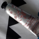 Swatch de Jessi75 : Crème Mains Fleurs de Cerisier, L'Occitane