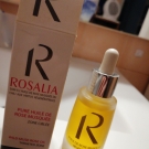 Swatch de Meg8377 : Huile de rose musquée pour les zones ciblées du visage, Rosalia