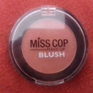 Swatch de Tiphaine1112 : Blush miss cop, Miss Cop
