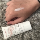 Swatch de Tss_picture : Crème jeunesse des mains, Clarins