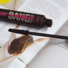 Swatch de Evaricelle : BADgal BANG ! - Mascara volume renversant !, Benefit Cosmetics