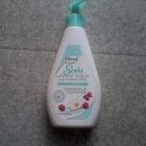 Swatch de chatte : Soin lavant doux pour toilette intime, TENA