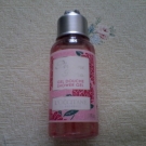 Swatch de chatte : Gel Douche Pivoine Flora - 75 ml - L'Occitane en Provence, L'Occitane