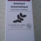 Swatch de chatte : Exfoliant enzymatique Ati-Âge global, Centifolia