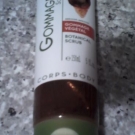 Swatch de chatte : Gommage Végétal - Toutes peaux, Yves Rocher