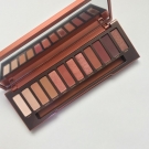 Swatch de Cath60 : Naked Heat Palette de fards à paupières, Urban Decay