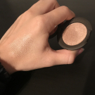 Swatch de ICharles80 : Shimmering Skin Perfector Pressed, Becca