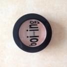 Swatch de Sosso18 : Boi-ing - Anticernes, Benefit Cosmetics