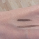 Swatch de valentinee : Crayon yeux double wear, Estée Lauder