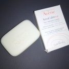 Swatch de sophie69400 : Pain nettoyant surgras XeraCalm A.D., Avène