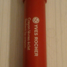 Swatch de Hikari : Crayon Lèvres Éclat - Couleurs Nature, Yves Rocher