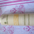 Swatch de Hikari : Lait démaquillant velouté - Nutritive Végétal, Yves Rocher