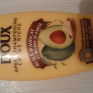 Swatch de Hikari : Après Shampoing Crème Riche Huile d'avocat et karité, Garnier