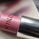 Swatch de Mzlle Valerie : Velvet Mat Satin Lipstick, Kiko