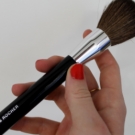 Swatch de Mzlle Valerie : Pinceau Poudre, Yves Rocher