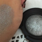Swatch de Mzlle Valerie : Colour Sphere Eyeshadow, Kiko