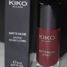 Swatch de Mzlle Valerie : Matte Muse Lipstick 06, Kiko
