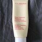 Swatch de Ju Lou : Doux Nettoyant Moussant - Peaux Sèches ou Sensibles, Clarins