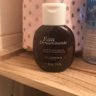 Swatch de Ju Lou : Eau Dynamisante, Clarins