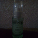 Swatch de Flo06 : Vinopure sérum infusion anti imperfections, Caudalie