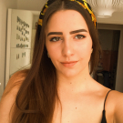 Swatch de Fiofiob : Lock-it Setting Powder - Poudre libre translucide, Kat Von D